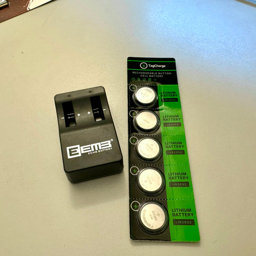 TagCharge Starter Kit: LIR2032 rechargeable coin cell battery 5-pack with USB battery charger